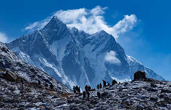 山前に憩う 山前に憩う